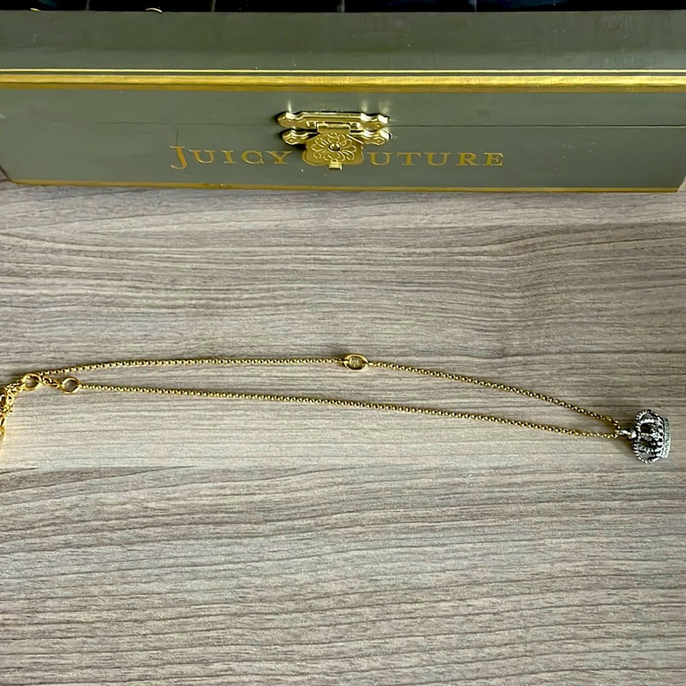 Juicy Couture Crown Charm Necklace